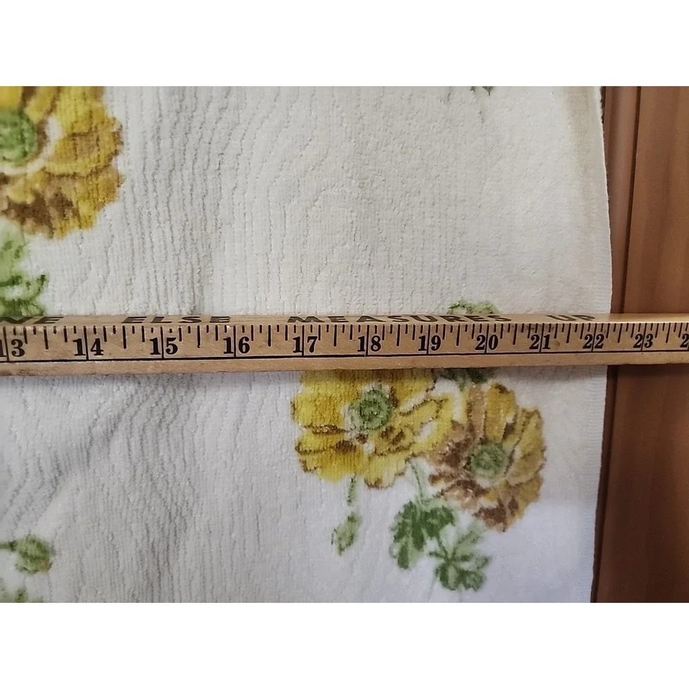 Vtg 70s Lady Pepperell Bath Towel Yellow Floral Cottage Granny Core Fringe